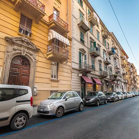 Napoli 96 Appartement *